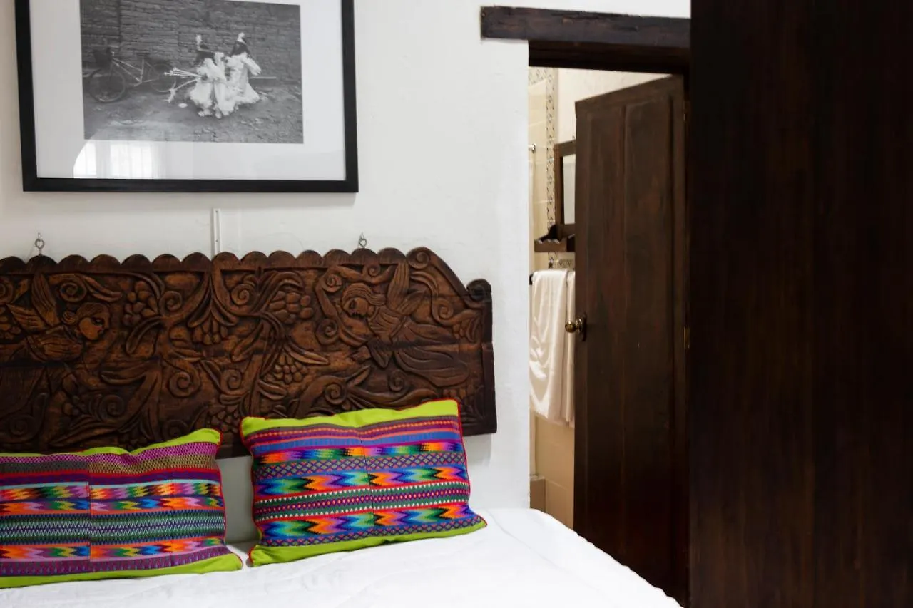 Romanza Bed & Breakfast Antigua 0*,  Guatemala